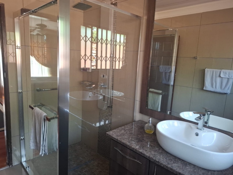 5 Bedroom Property for Sale in Fichardt Park Free State